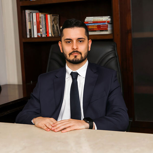 https://vecchioemerim.com.br/wp-content/uploads/2025/02/bruno-schineider-klement-advogado-porto-alegre.jpg